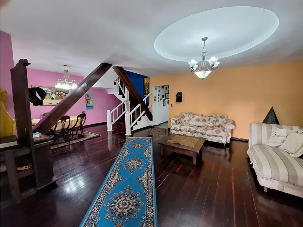 VENTA DE CASA EN LOMAS DEL LUREL - HOYO DE LA PUERTA - 6