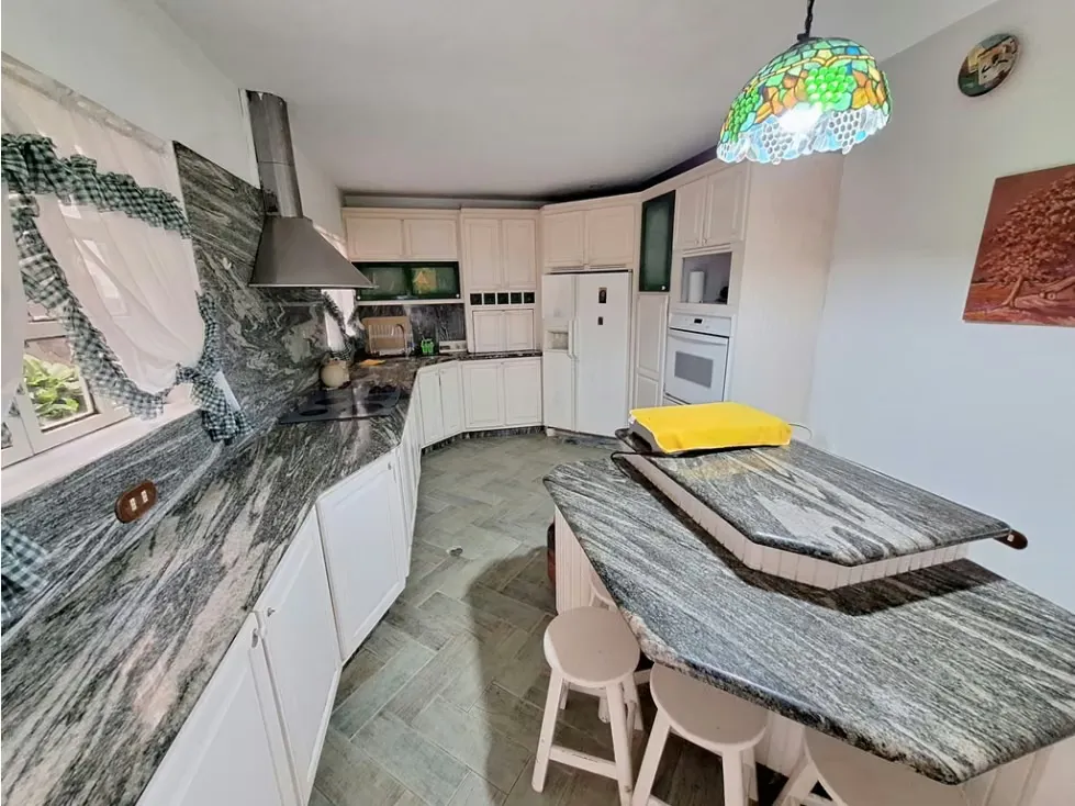 VENTA DE CASA EN LOMAS DEL LUREL - HOYO DE LA PUERTA - 9