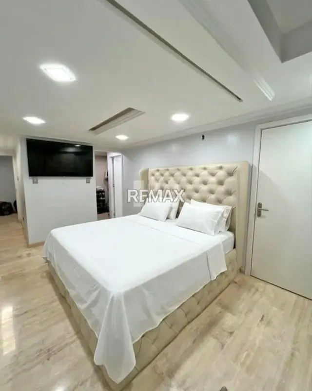 En venta. Hermoso town house en Residencias María Paula. Av. Principal de Lechería - 13