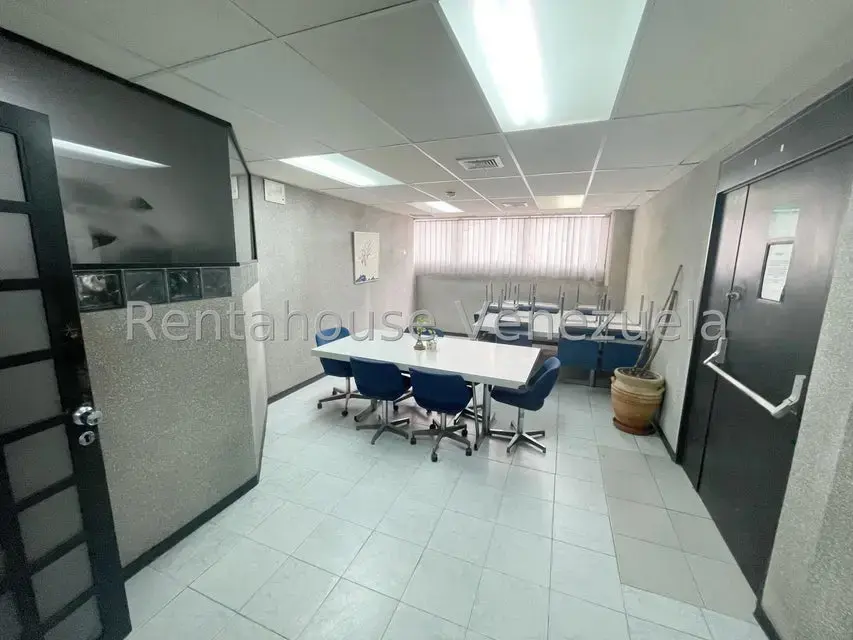 Local Comercial en Venta en La Urbina, Distrito Metropolitano - 18