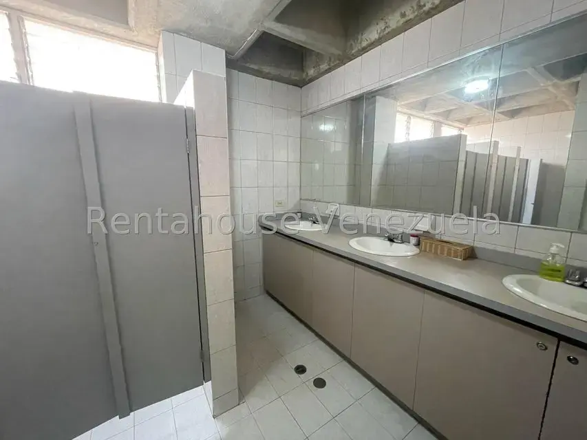 Local Comercial en Venta en La Urbina, Distrito Metropolitano - 21