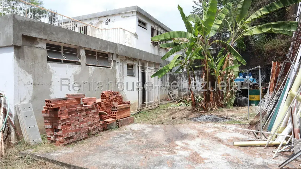Casa (Multipes Niveles) en Venta en Prados del Este, Distrito Metropolitano - 17