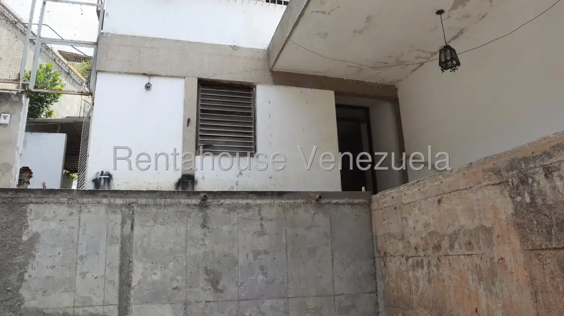 Casa (Multipes Niveles) en Venta en Prados del Este, Distrito Metropolitano - 4