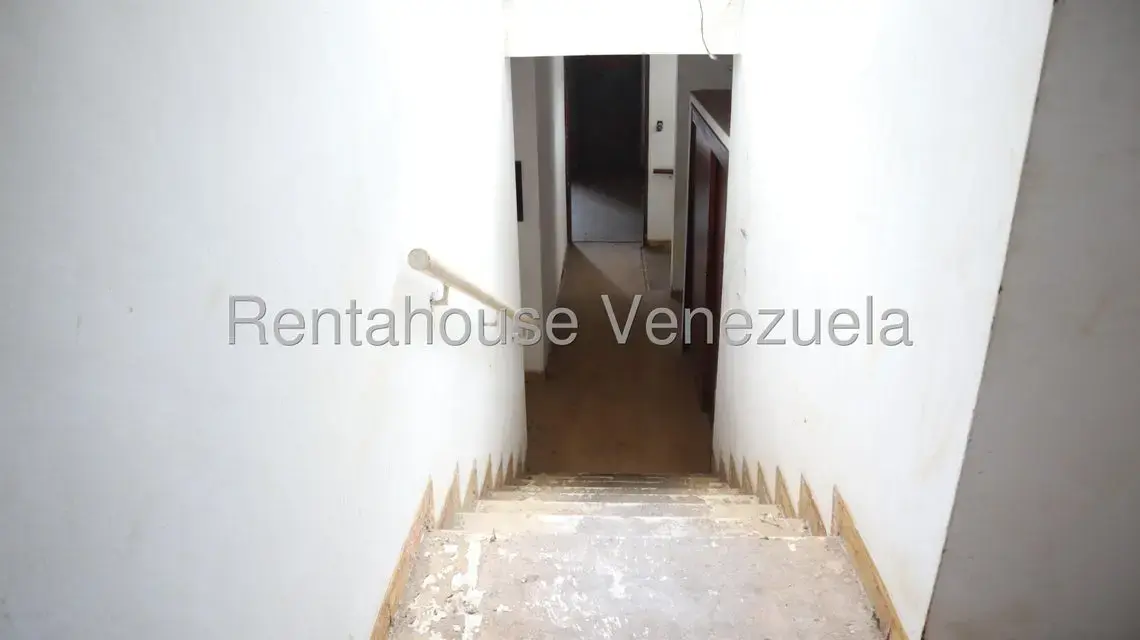 Casa (Multipes Niveles) en Venta en Prados del Este, Distrito Metropolitano - 5