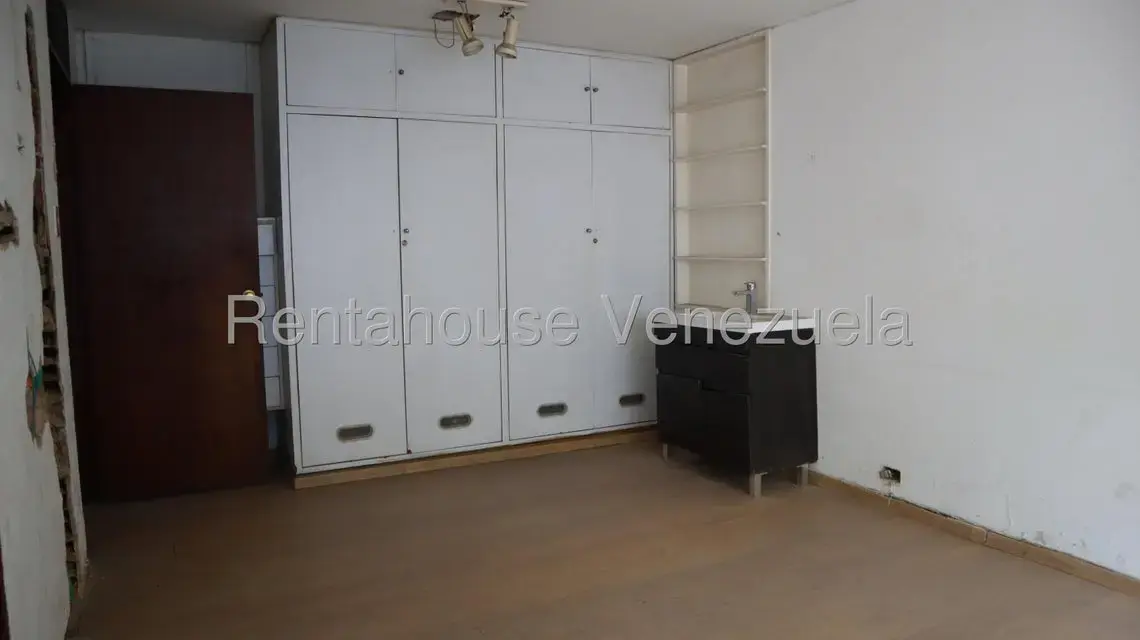 Casa (Multipes Niveles) en Venta en Prados del Este, Distrito Metropolitano - 7