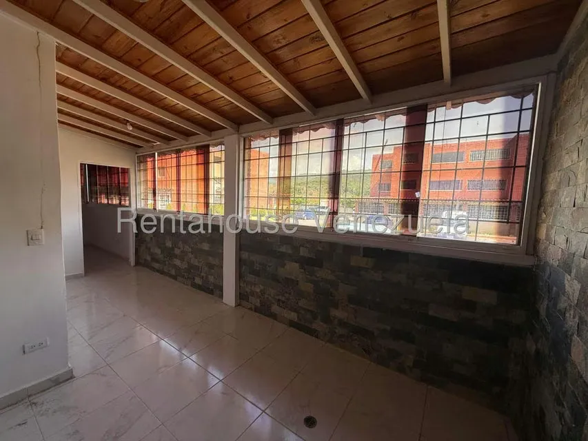 Apartamento (1 Nivel) en Venta en Canaima Tres, Miranda - 7