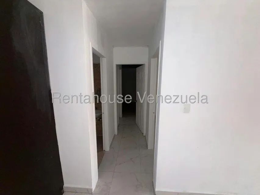 Apartamento (1 Nivel) en Venta en Canaima Tres, Miranda - 10