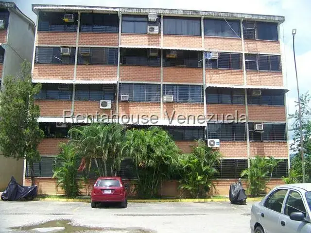 Apartamento (Planta Baja) en Alquiler en Ciudad Casarapa, Miranda