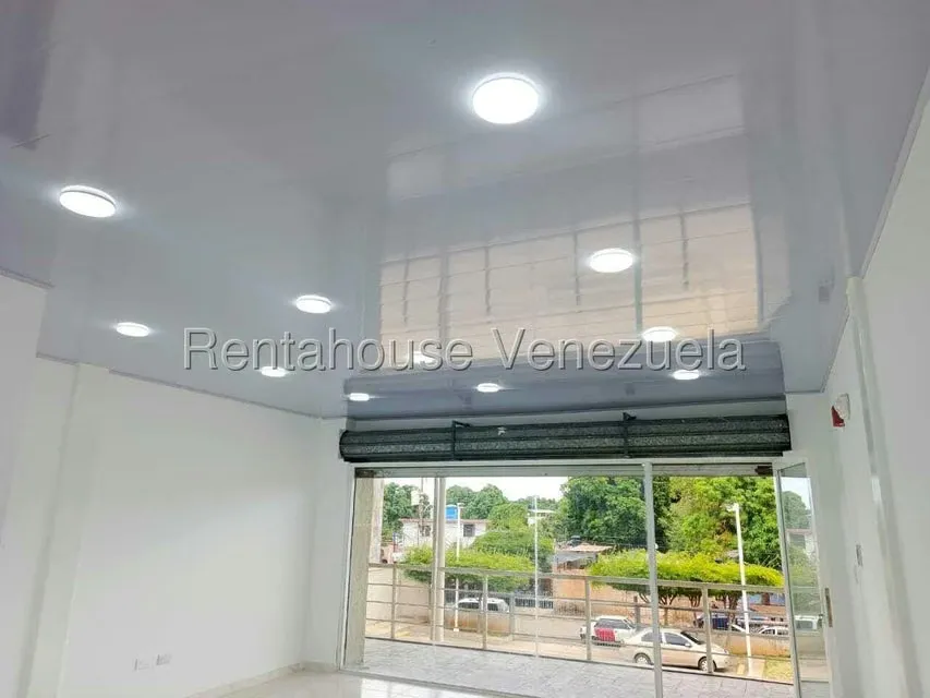 Local Comercial en Alquiler en La Curva de Molina, Zulia - 8