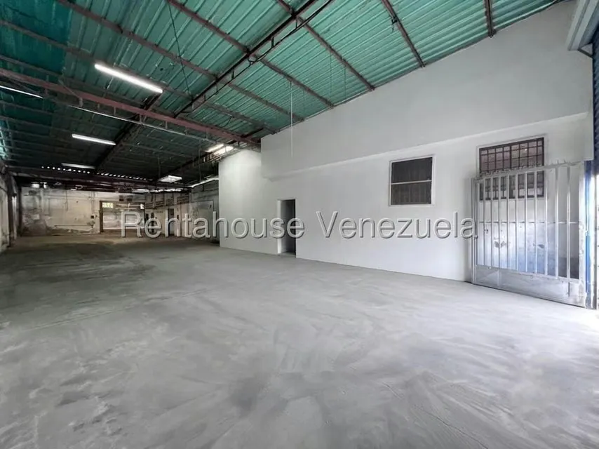 Industrial en Alquiler en Centro, Aragua - 3