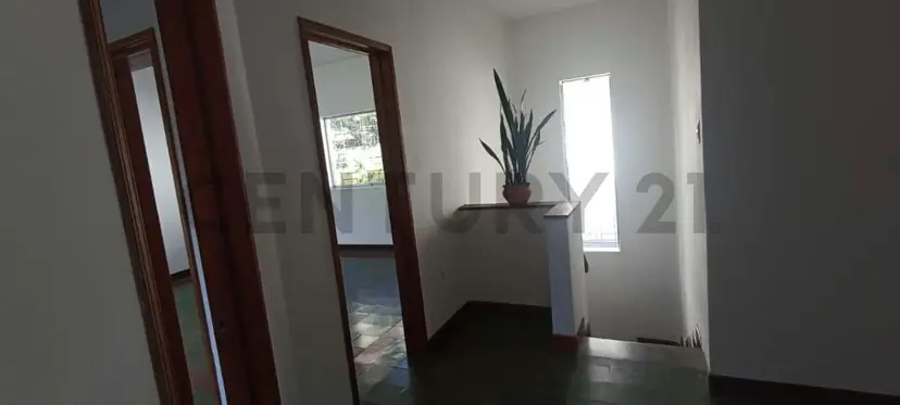 FABULOSA CASA COMERCIAL