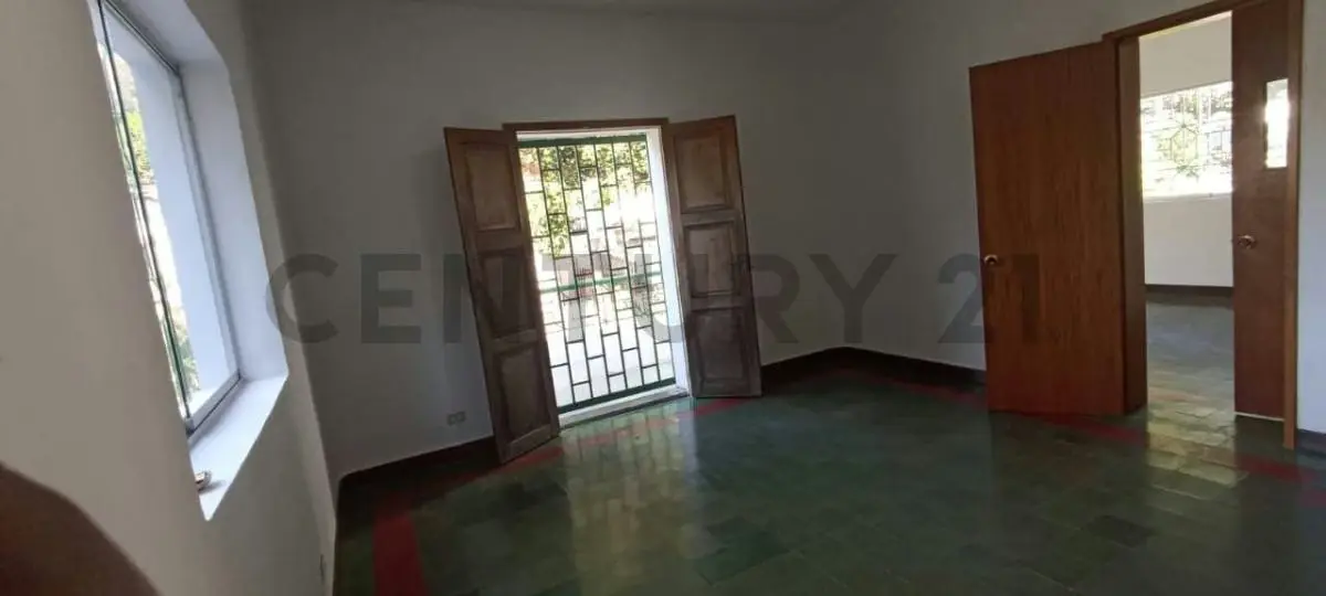 FABULOSA CASA COMERCIAL - 2