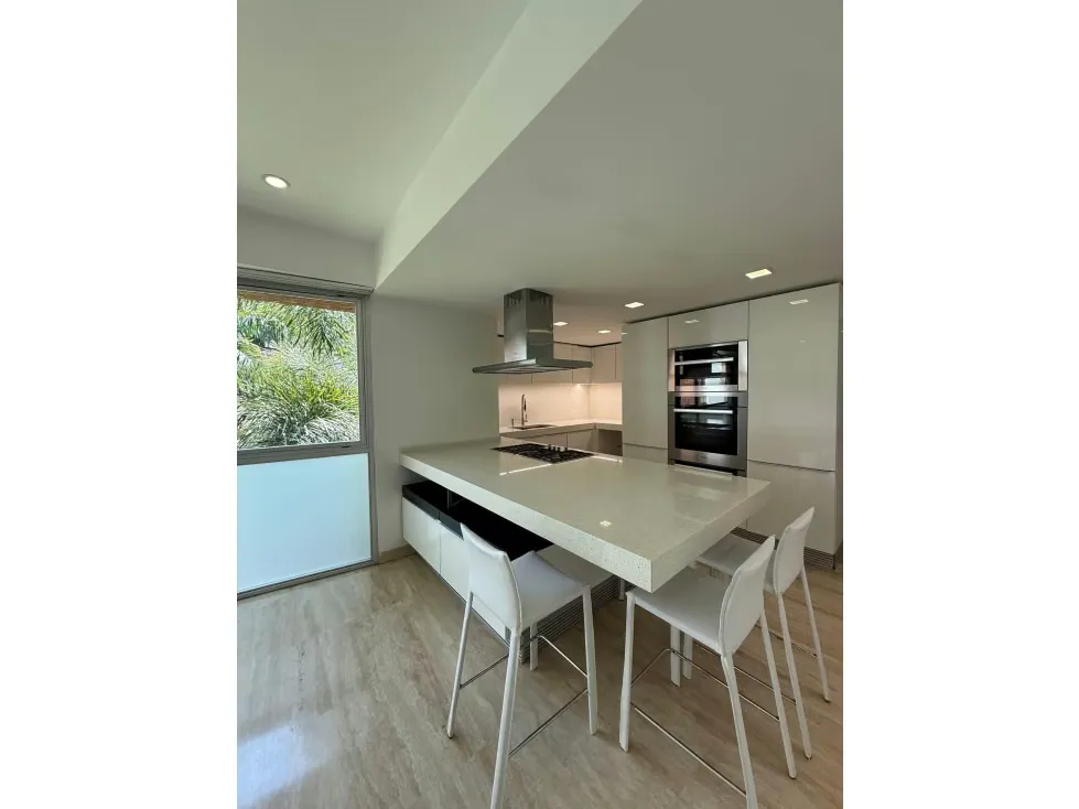 SE VENDE Y ALQUILA APARTAMENTO EN CAMPO ALEGRE - SAN MARINO - 3