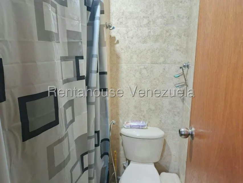 Apartamento (1 Nivel) en Venta en Avenida El Milagro, Zulia - 14