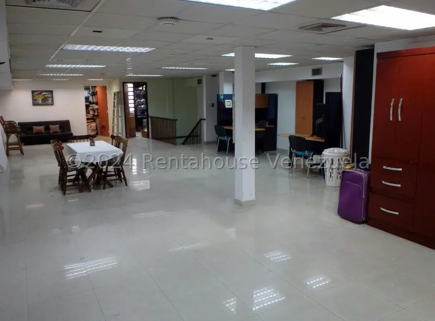 Casa (Duplex) en Venta en La Trinidad, Distrito Metropolitano - 8