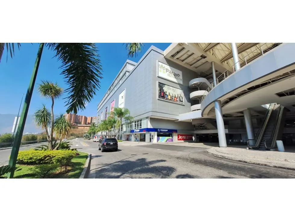 Se ALQUILA Local 64m²-Nivel Feria-C.Comercial Parque Cerro Verde
