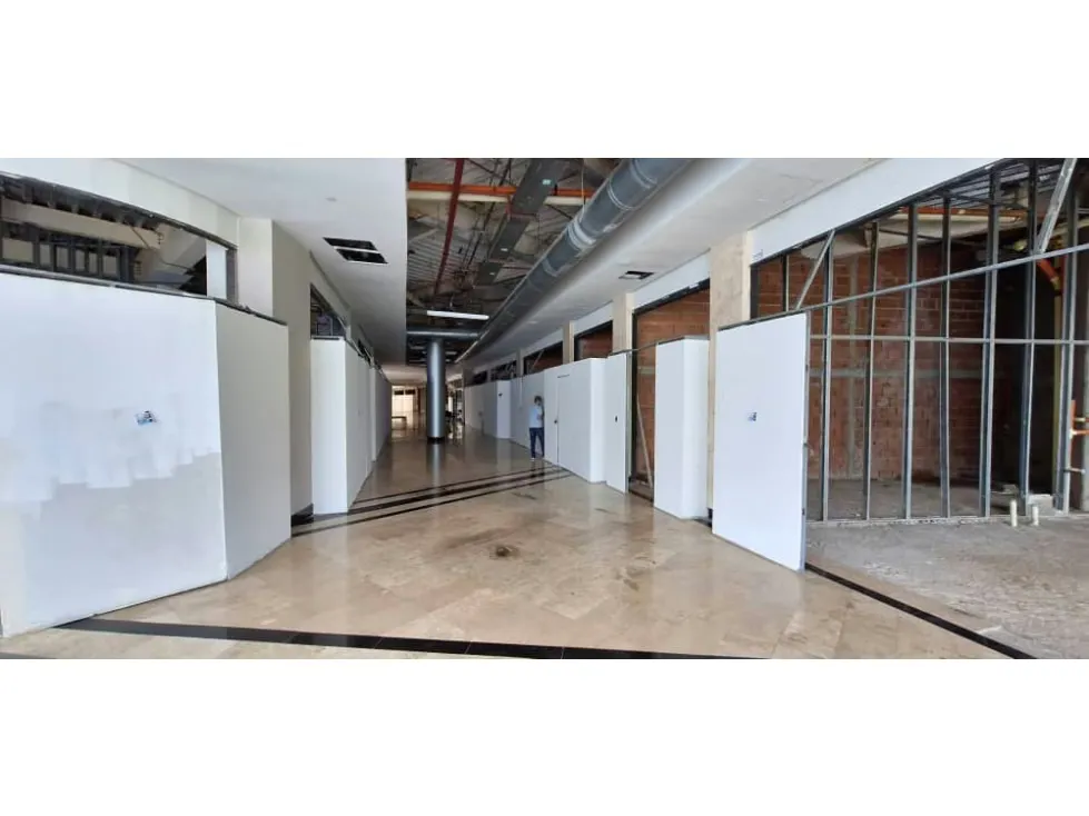 Se ALQUILA Local 64m²-Nivel Feria-C.Comercial Parque Cerro Verde - 9