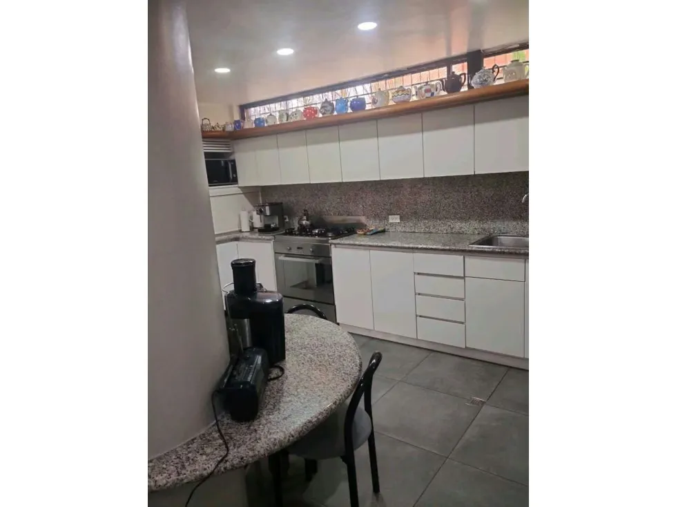 Se vende apartamento 526m2 Santa Eduvigis 1880 - 11