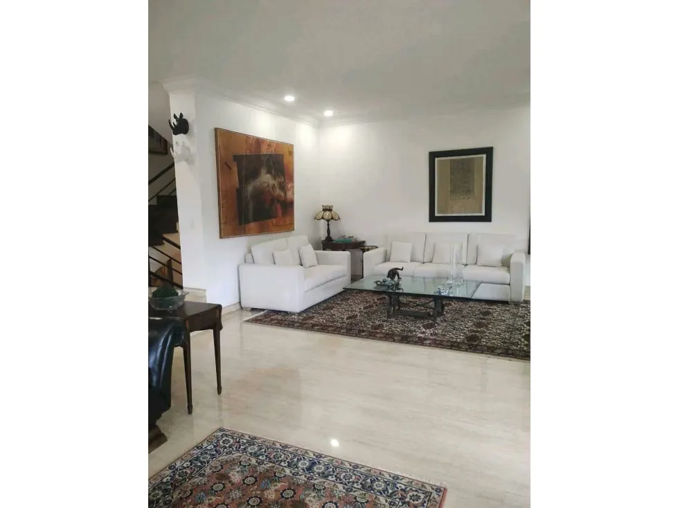 Se vende apartamento 526m2 Santa Eduvigis 1880 - 13