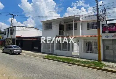 Casa para Remodelar en Valle Verde Uso Comercial 207mts2