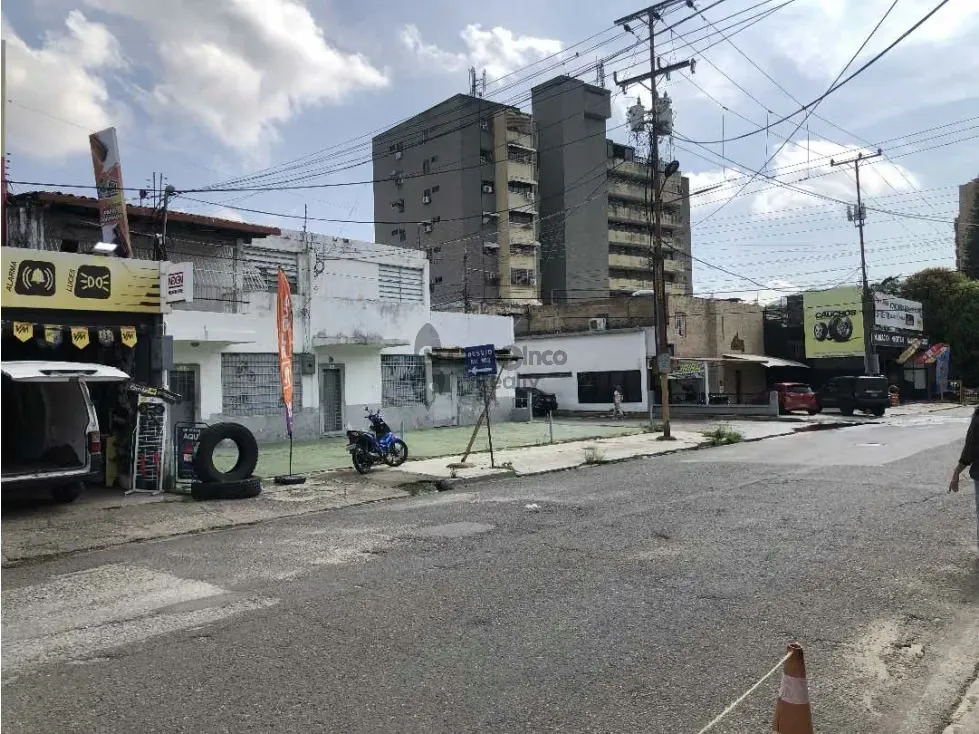 ALQUILER ESQUINA COMERCIAL, ZONA DE ALTO TRAFICO, ENTRE AV A.ELOY/ BOL - 13