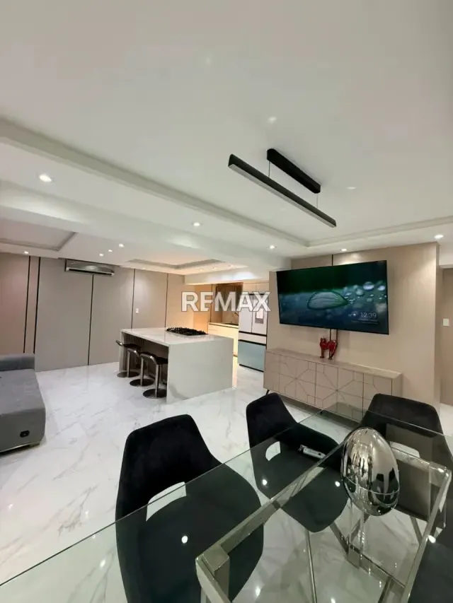 EN VENTA APARTAMENTO DE LUJO RES. CONTINENTAL GARDEN URB. LA TRIGALEÑA - 5