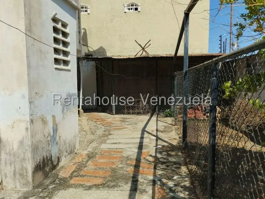 Casa (1 Nivel) en Venta en Las 50, Zulia - 17