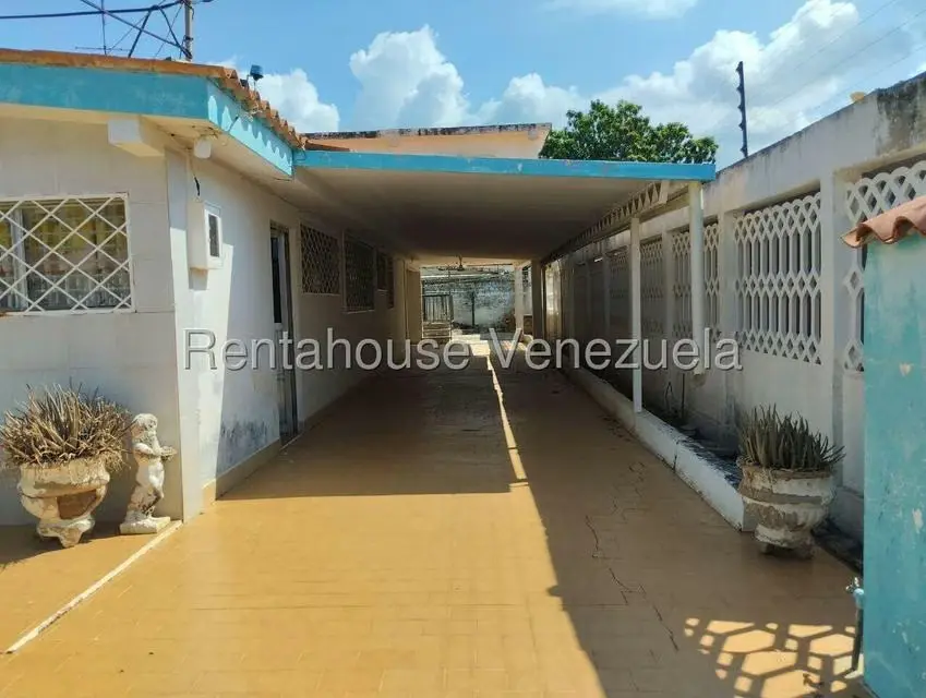Casa (1 Nivel) en Venta en Las 50, Zulia - 2