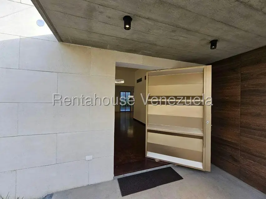 Casa (Multipes Niveles) en Venta en Altamira, Distrito Metropolitano - 27
