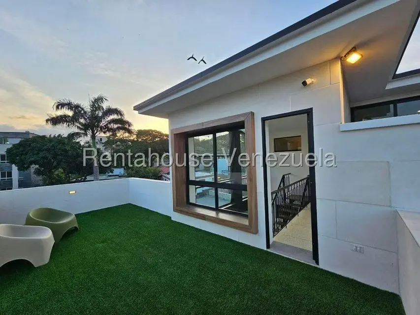 Casa (Multipes Niveles) en Venta en Altamira, Distrito Metropolitano - 3