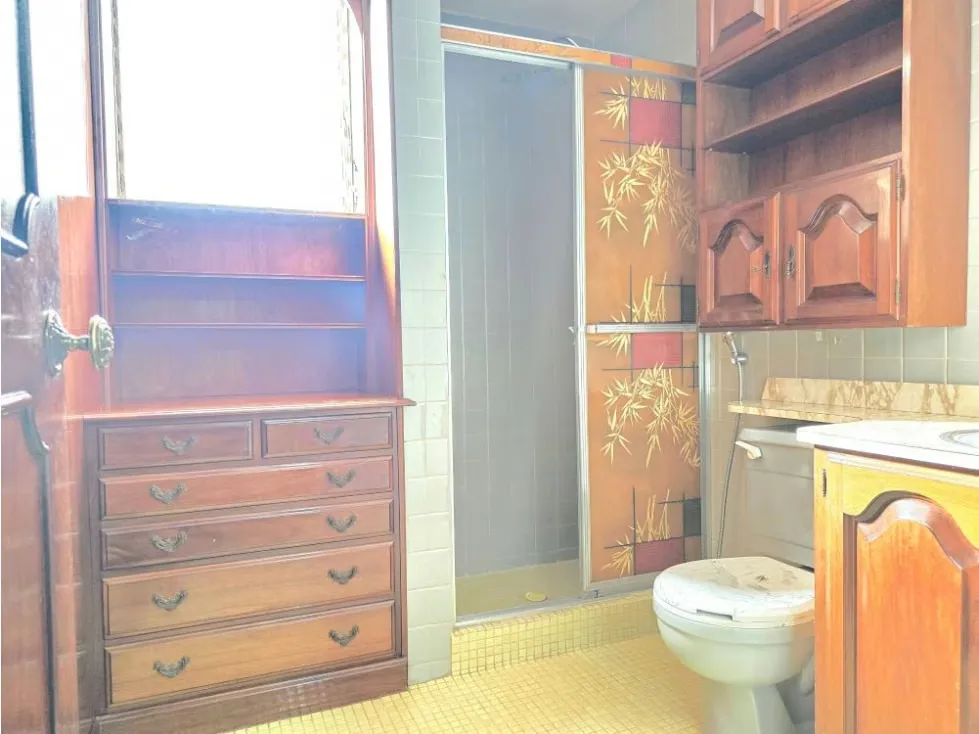Vendo Apartamento en La Avenida Solano Remodelado - 14