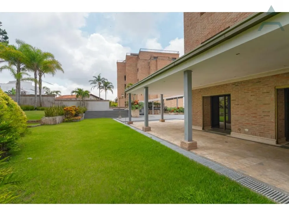 Se vende Apto 290m² + 450m² de Terraza 3h+s/3b+s/6p Los Naranjos - 4