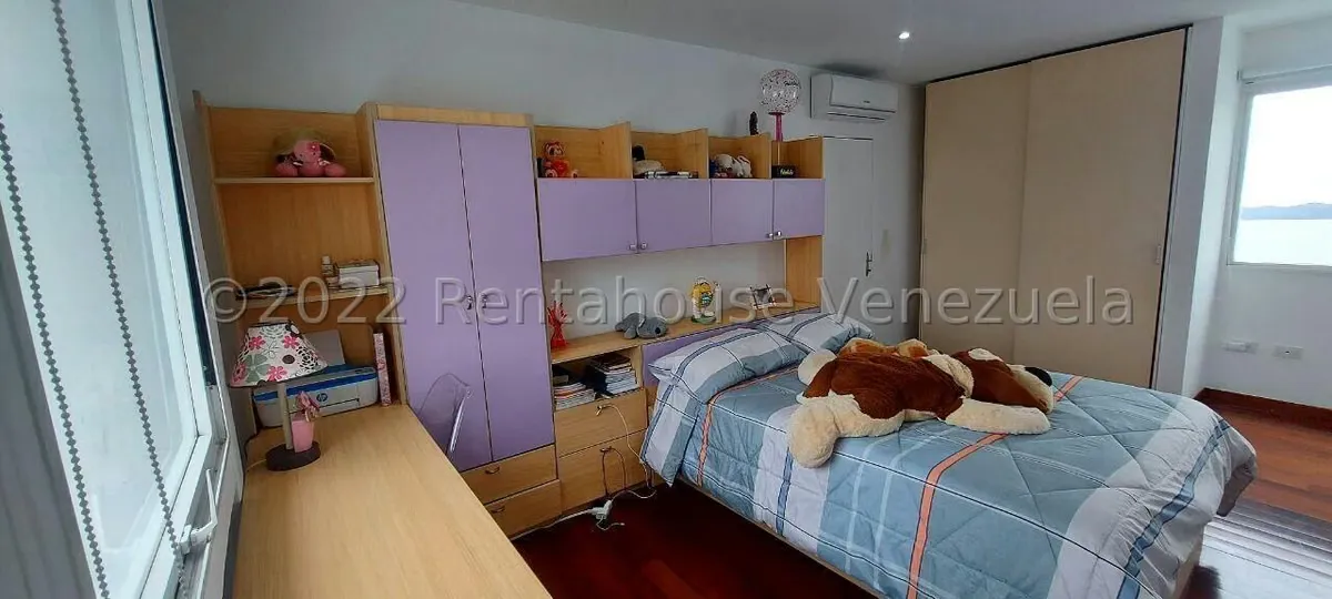Casa (Multipes Niveles) en Venta en Los Guayabitos, Distrito Metropolitano - 28