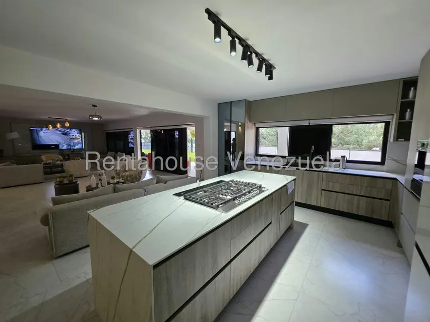Casa (Duplex) en Venta en Los Naranjos del Cafetal, Distrito Metropolitano - 13