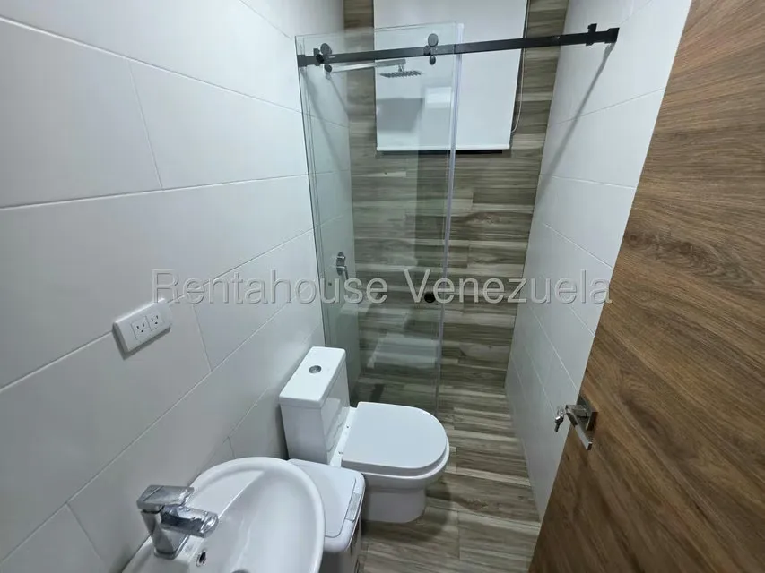 Casa (Duplex) en Venta en Los Naranjos del Cafetal, Distrito Metropolitano - 20