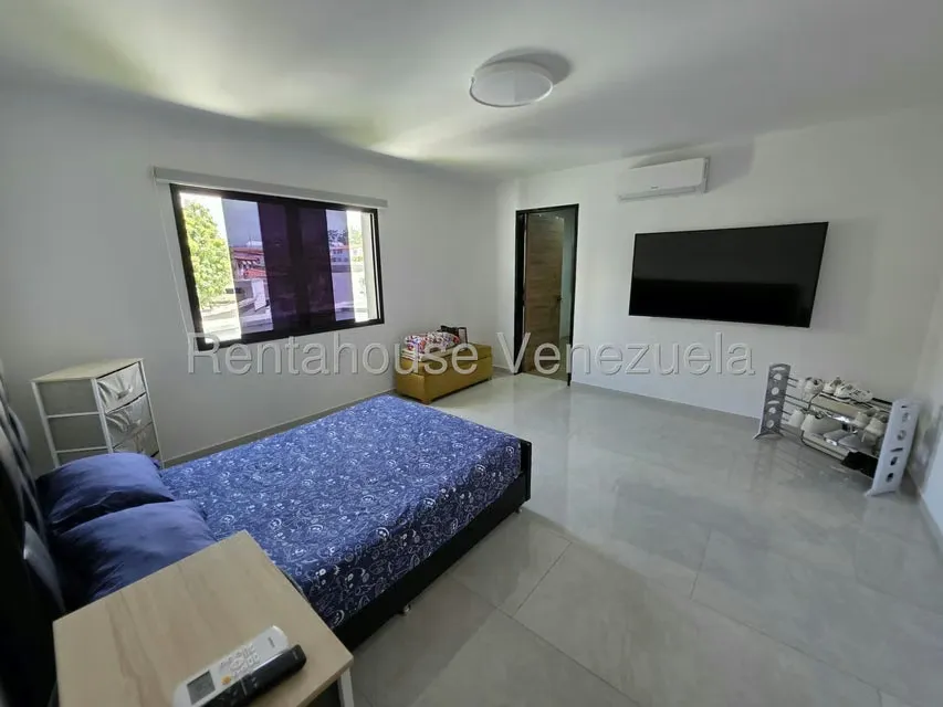 Casa (Duplex) en Venta en Los Naranjos del Cafetal, Distrito Metropolitano - 39