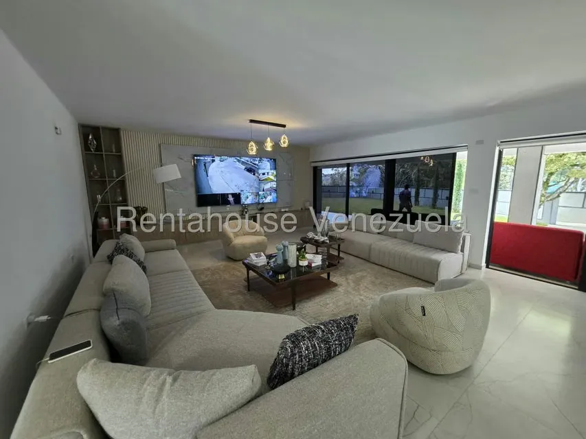 Casa (Duplex) en Venta en Los Naranjos del Cafetal, Distrito Metropolitano - 7