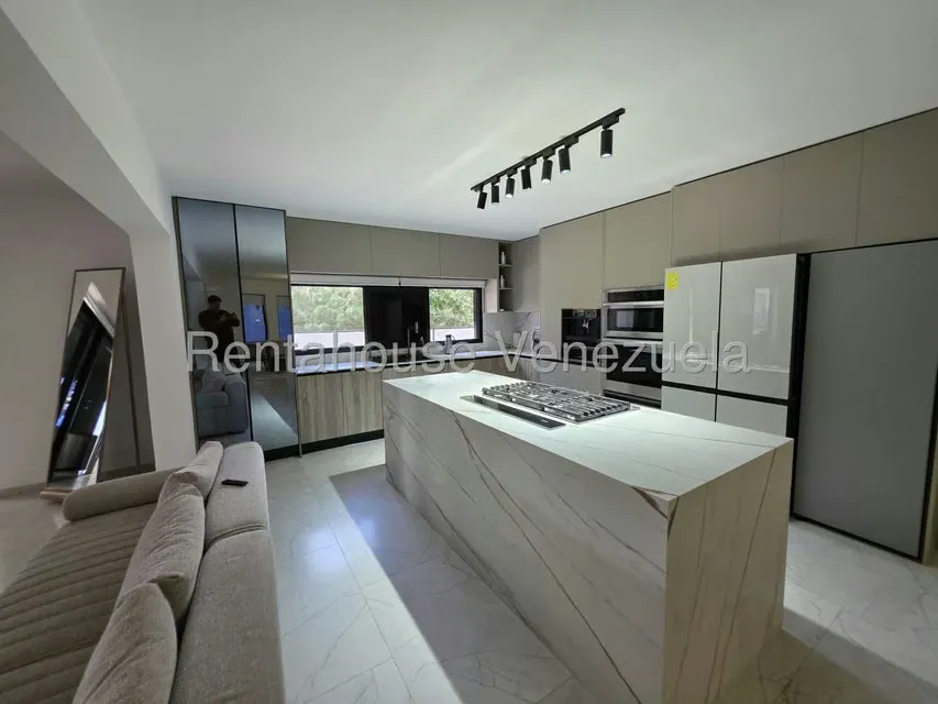Casa (Duplex) en Venta en Los Naranjos del Cafetal, Distrito Metropolitano - 10