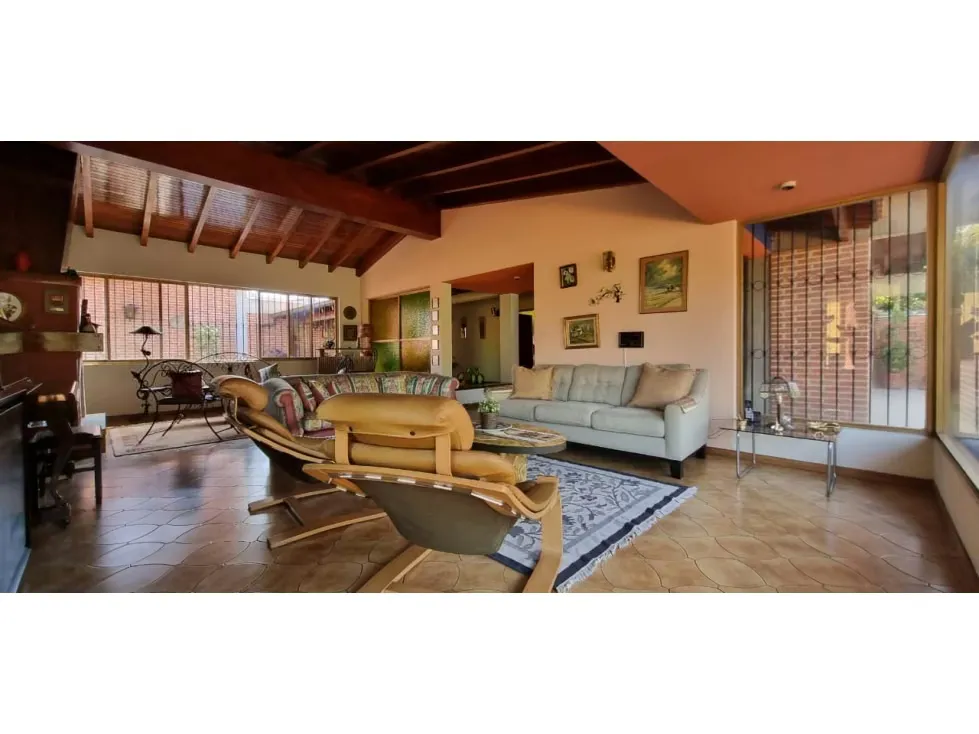 CASA - URB. MIRANDA - 327 Mts2 - 2