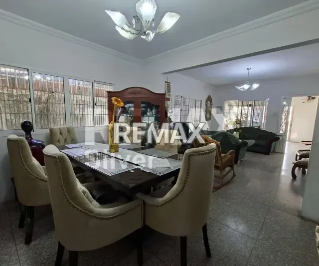En Venta Excelente Casa Familiar - 7