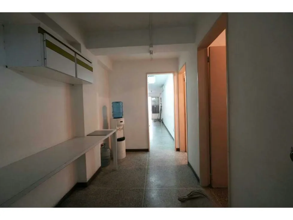 Amplio Local Comercial en la Candelaria 337m2 - 13