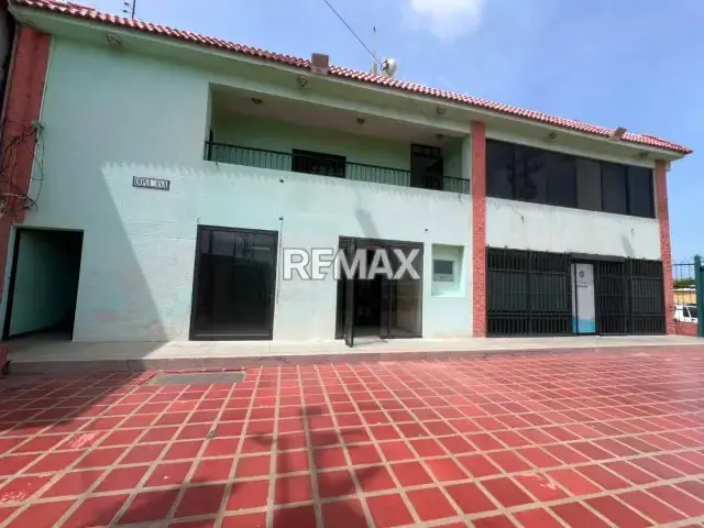En Alquiler Oficinas Comerciales