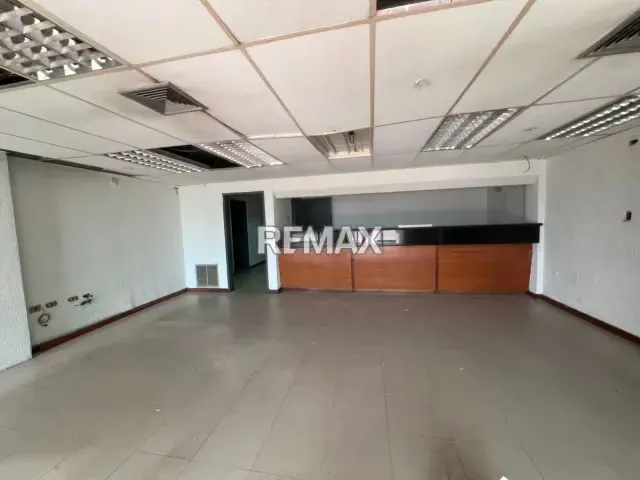 En Alquiler Oficinas Comerciales - 5
