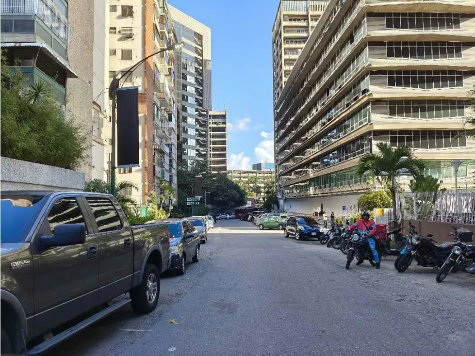 APARTAMENTO EN ALQUILER EN LOS PALOS GRANDES 115m2 - 24