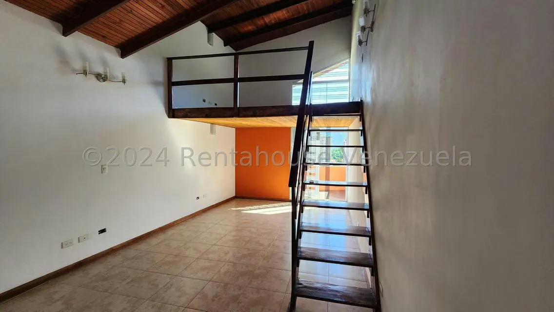 Casa (1 Nivel) en Venta en Colinas de Santa Monica, Distrito Metropolitano - 16
