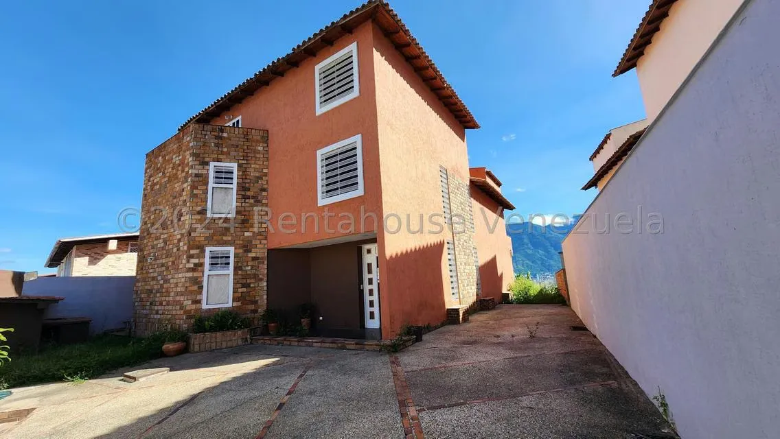 Casa (1 Nivel) en Venta en Colinas de Santa Monica, Distrito Metropolitano - 20