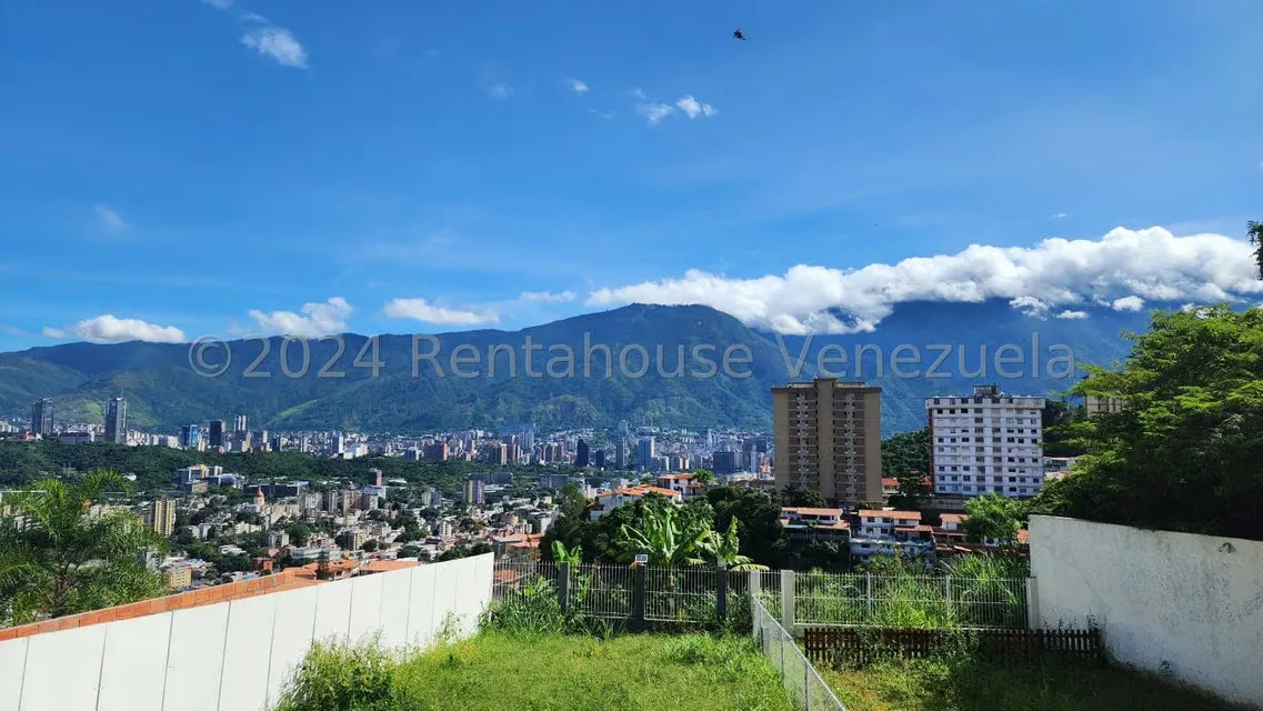 Casa (1 Nivel) en Venta en Colinas de Santa Monica, Distrito Metropolitano - 21