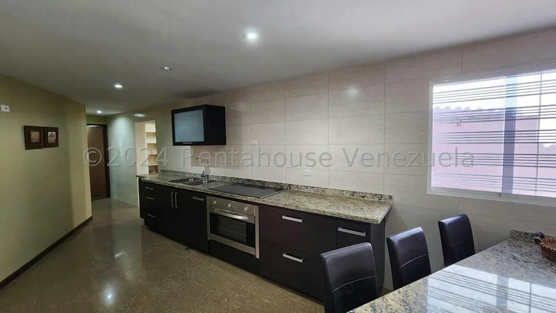 Casa (1 Nivel) en Venta en Colinas de Santa Monica, Distrito Metropolitano - 5