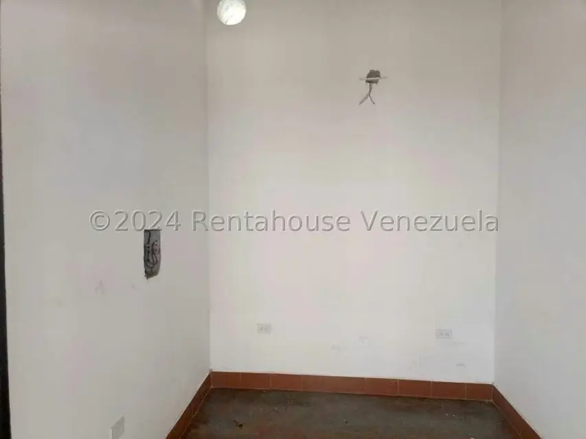 Local Comercial en Venta en Centro, Lara - 18