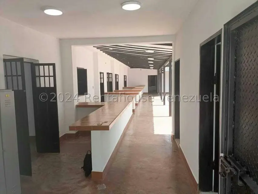 Local Comercial en Venta en Centro, Lara - 23